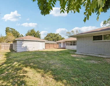 5226 W Bellfort Avenue - Photo Thumbnail 27