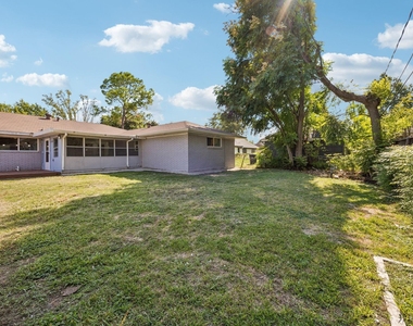 5226 W Bellfort Avenue - Photo Thumbnail 28