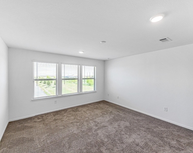1029 Laguna Cove Drive - Photo Thumbnail 18