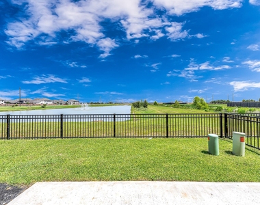 1029 Laguna Cove Drive - Photo Thumbnail 30