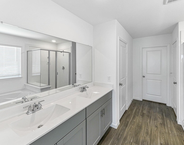 1029 Laguna Cove Drive - Photo Thumbnail 2