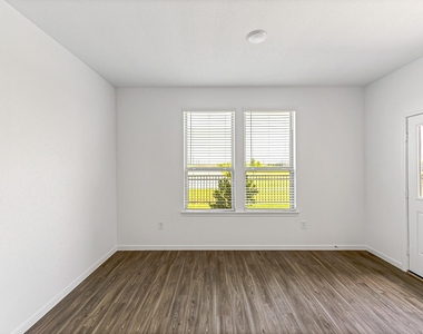 1029 Laguna Cove Drive - Photo Thumbnail 11