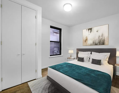 188 Claremont Avenue - Photo Thumbnail 1