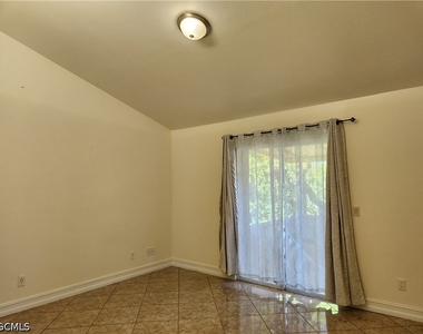 17165 Johnston Drive - Photo Thumbnail 5