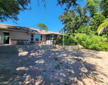 17165 Johnston Drive - Photo Thumbnail 10