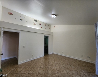 17165 Johnston Drive - Photo Thumbnail 6