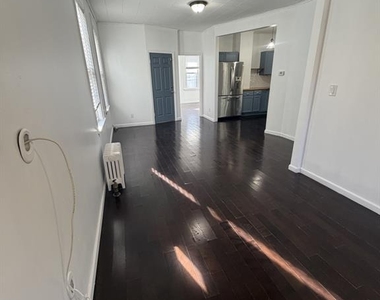 164 Cambridge - Photo Thumbnail 6