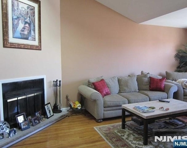 309b Grand - Photo Thumbnail 6