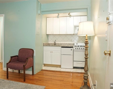 3021 Edwin - Photo Thumbnail 6