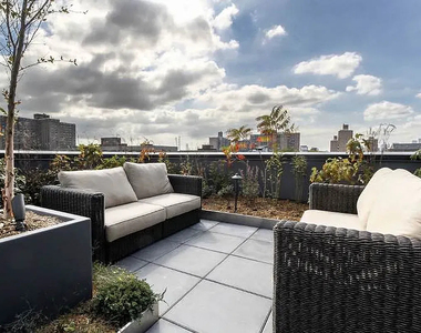 246 Johnson Avenue - Photo Thumbnail 16