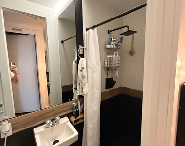 246 Johnson Avenue - Photo Thumbnail 12