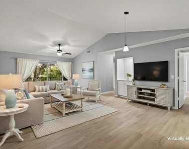 270 Promenade Drive - Photo Thumbnail 1