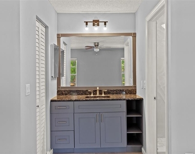 270 Promenade Drive - Photo Thumbnail 19