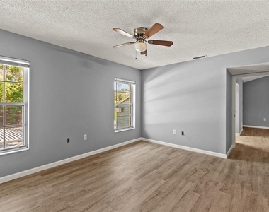 270 Promenade Drive - Photo Thumbnail 16