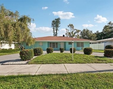 1339 22nd Street - Photo Thumbnail 5