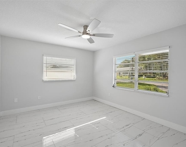 1339 22nd Street - Photo Thumbnail 24