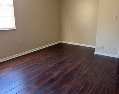 7607 El Paseo Court - Photo Thumbnail 12