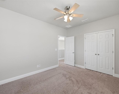 6533 Salt Creek Avenue - Photo Thumbnail 37
