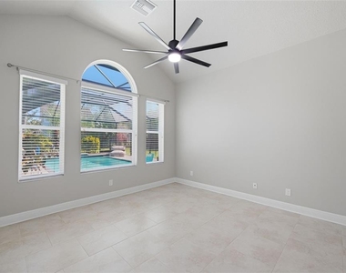 6533 Salt Creek Avenue - Photo Thumbnail 17