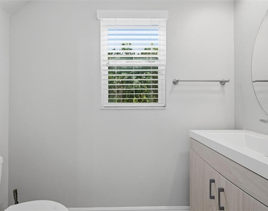 6533 Salt Creek Avenue - Photo Thumbnail 24