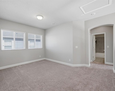 6533 Salt Creek Avenue - Photo Thumbnail 33