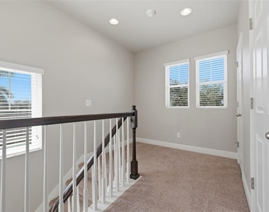 6533 Salt Creek Avenue - Photo Thumbnail 27