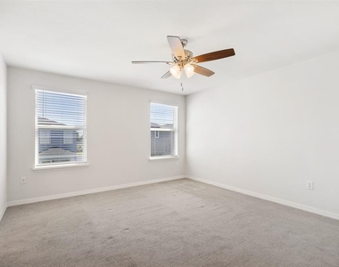 12314 Marshland Street - Photo Thumbnail 15