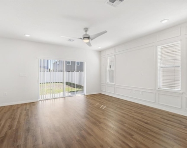 12314 Marshland Street - Photo Thumbnail 7