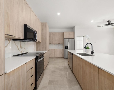 6466 Octave Street - Photo Thumbnail 13