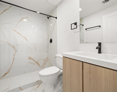 6466 Octave Street - Photo Thumbnail 5