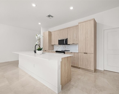 6466 Octave Street - Photo Thumbnail 12