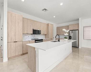 6466 Octave Street - Photo Thumbnail 10