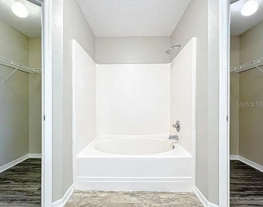645 Hearthglen Boulevard - Photo Thumbnail 19