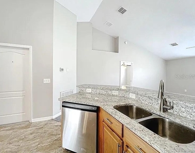 645 Hearthglen Boulevard - Photo Thumbnail 16