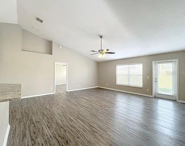 645 Hearthglen Boulevard - Photo Thumbnail 28