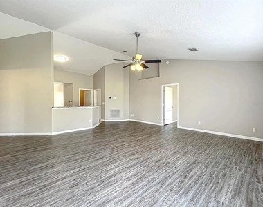 645 Hearthglen Boulevard - Photo Thumbnail 31