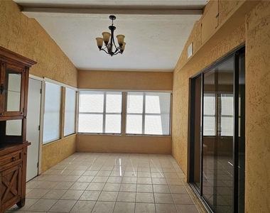 2251 E 8th Street - Photo Thumbnail 11