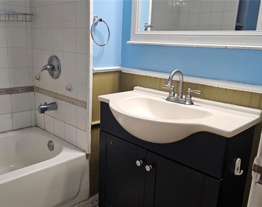 2251 E 8th Street - Photo Thumbnail 8