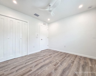 210 Se 21st Terrace - Photo Thumbnail 11