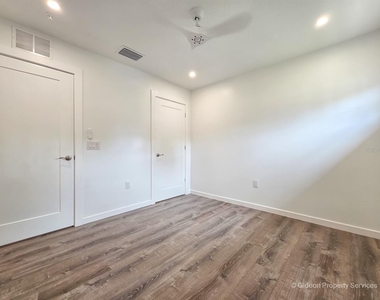 210 Se 21st Terrace - Photo Thumbnail 16