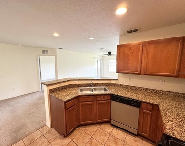 4600 E Moody Boulevard - Photo Thumbnail 9