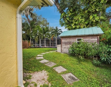 4457 Gallup Avenue - Photo Thumbnail 36