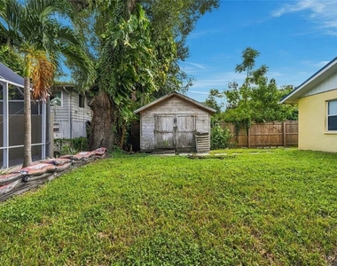 4457 Gallup Avenue - Photo Thumbnail 32