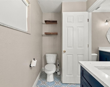 4457 Gallup Avenue - Photo Thumbnail 20