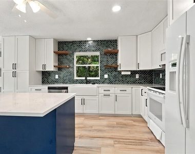 4457 Gallup Avenue - Photo Thumbnail 14