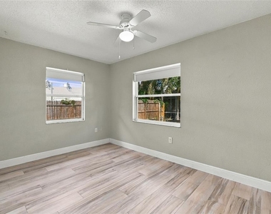 4457 Gallup Avenue - Photo Thumbnail 26