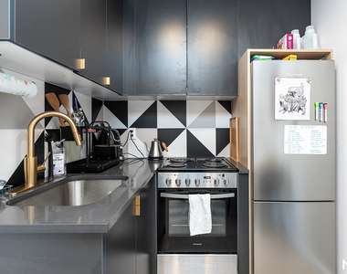 978 Kent Ave - Photo Thumbnail 5