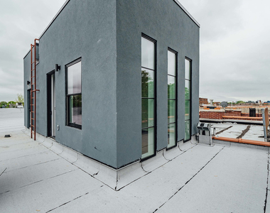 921 Gates Avenue - Photo Thumbnail 10
