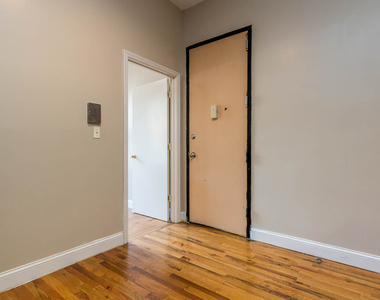 346 Gates Ave - Photo Thumbnail 13