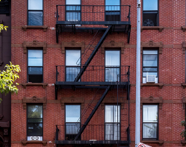 346 Gates Ave - Photo Thumbnail 1